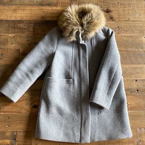 EUC Girl’s 6/7 Gray Top Coat with a Fur Collar - No Hood
